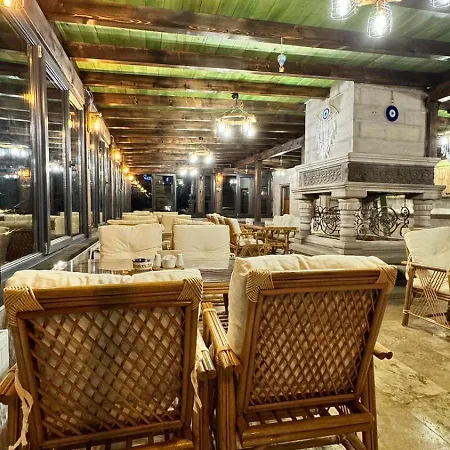 Πανσιόν Cappanar Cave 4*